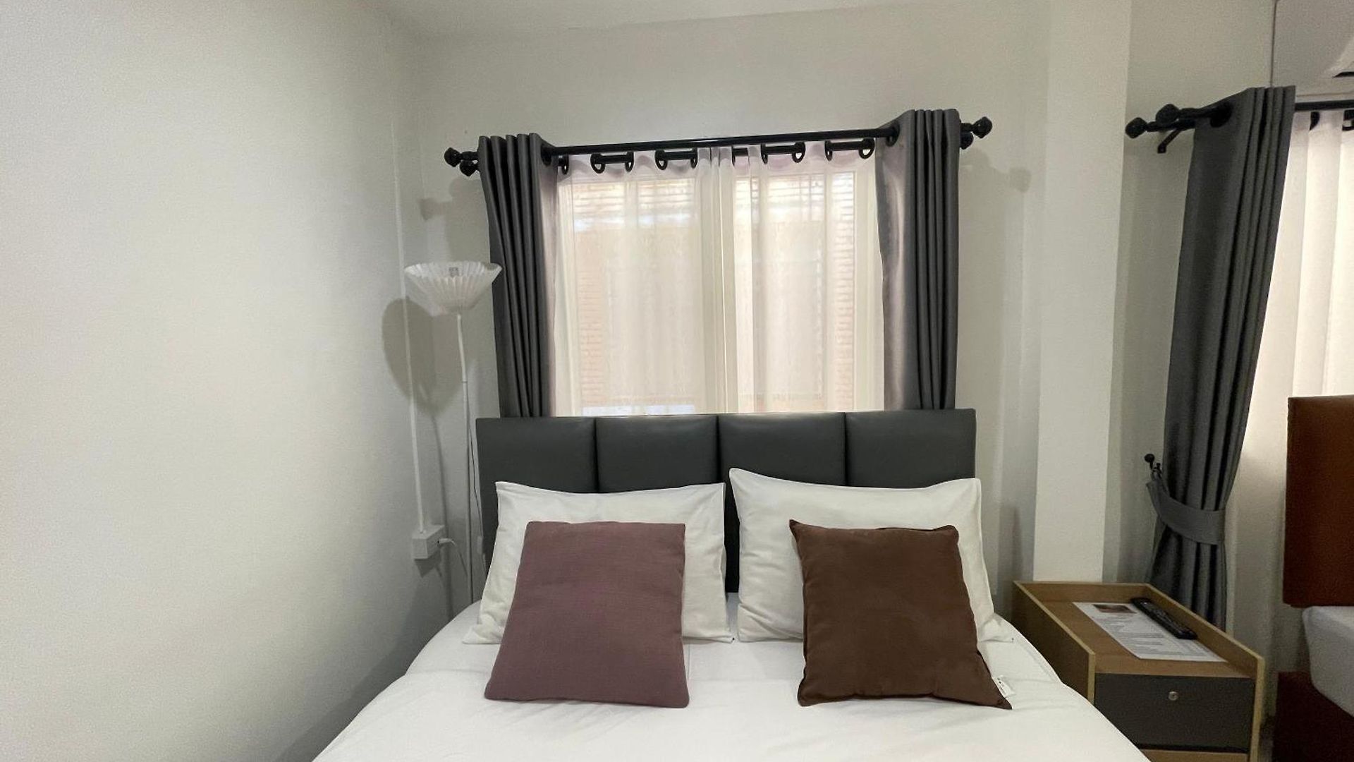 Royal Bj โรงแรม