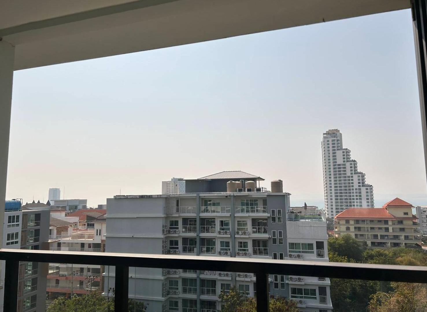 โรงแรม Cirrus 4*