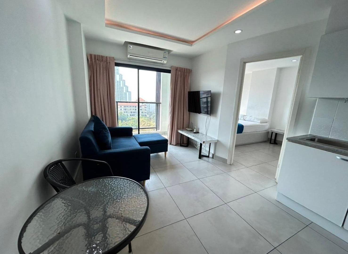 Cirrus โรงแรม 4*