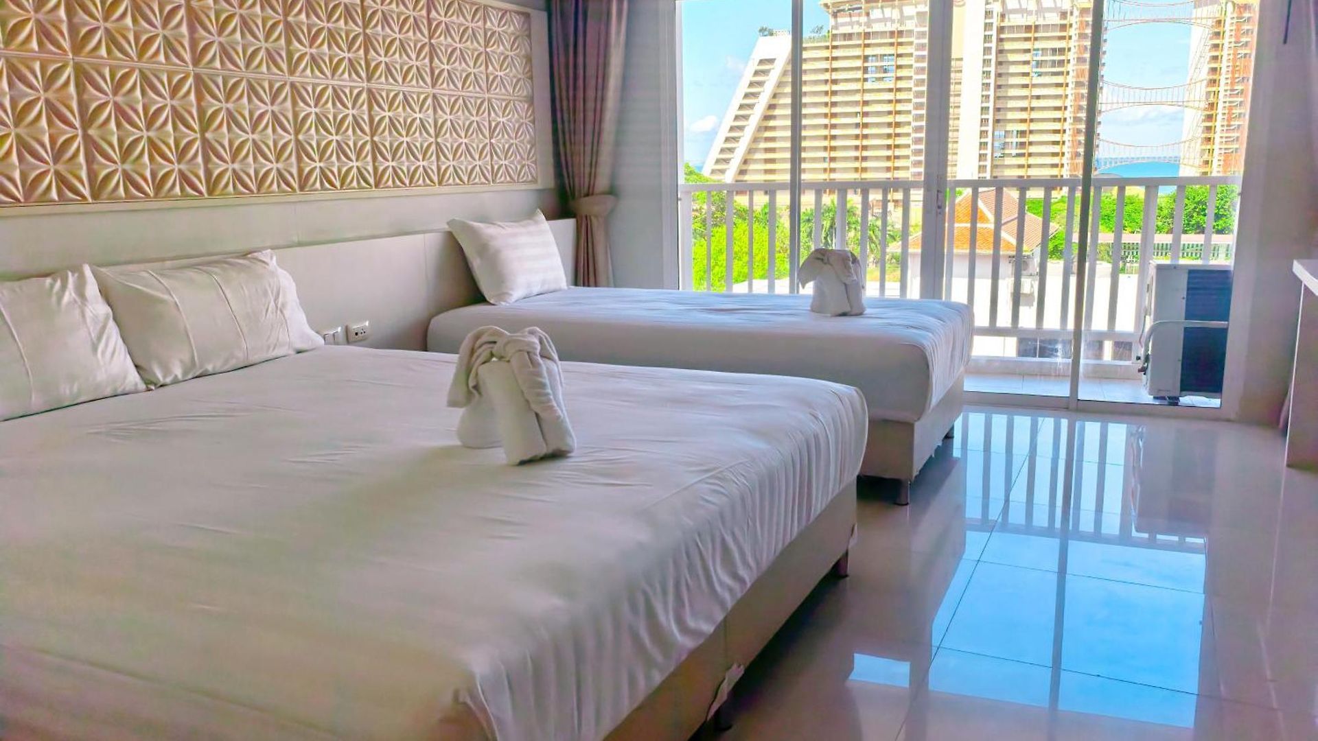 Holi Pty โรงแรม Pattaya