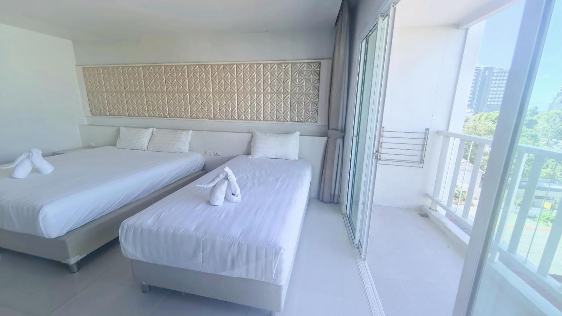 โรงแรม Holi Pty