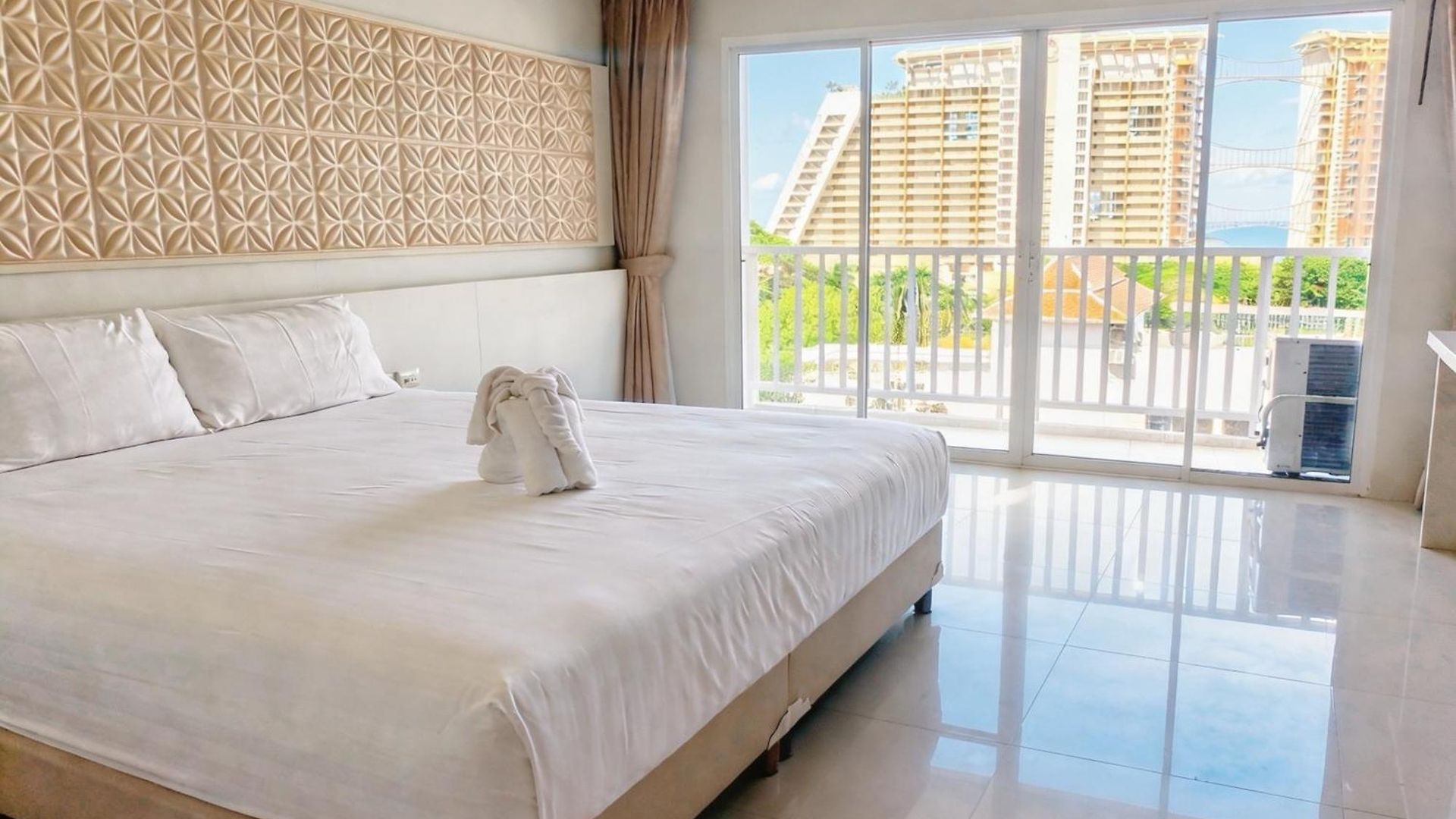 โรงแรม Holi Pty Pattaya