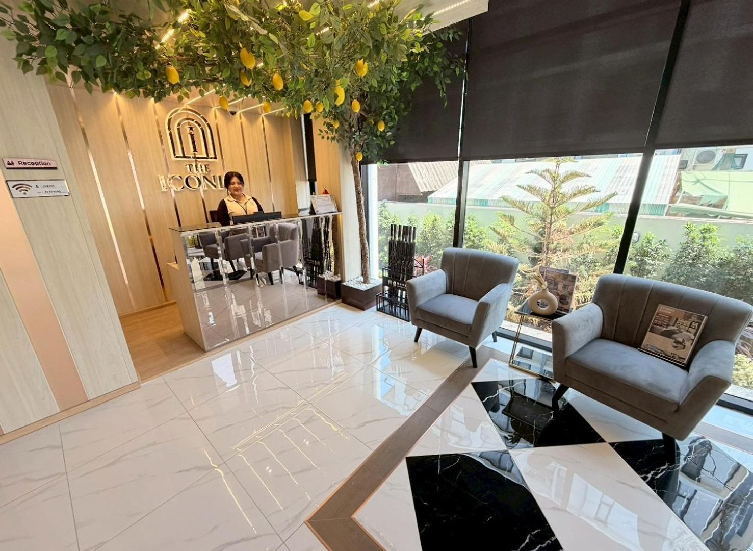 โรงแรม The Iconic