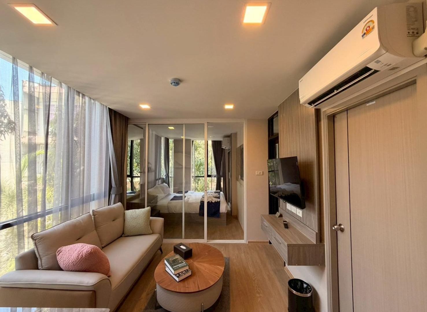 โรงแรม The Iconic 3*