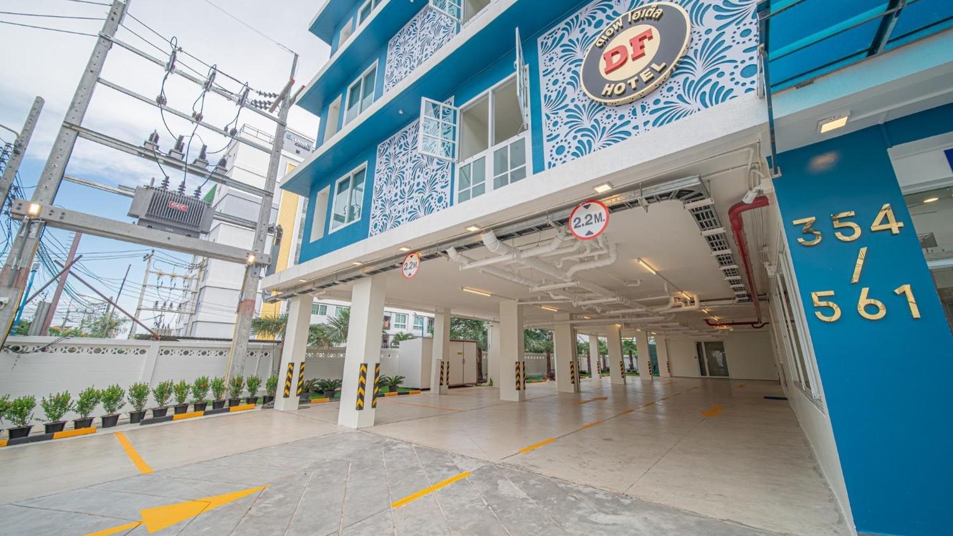Df โรงแรม