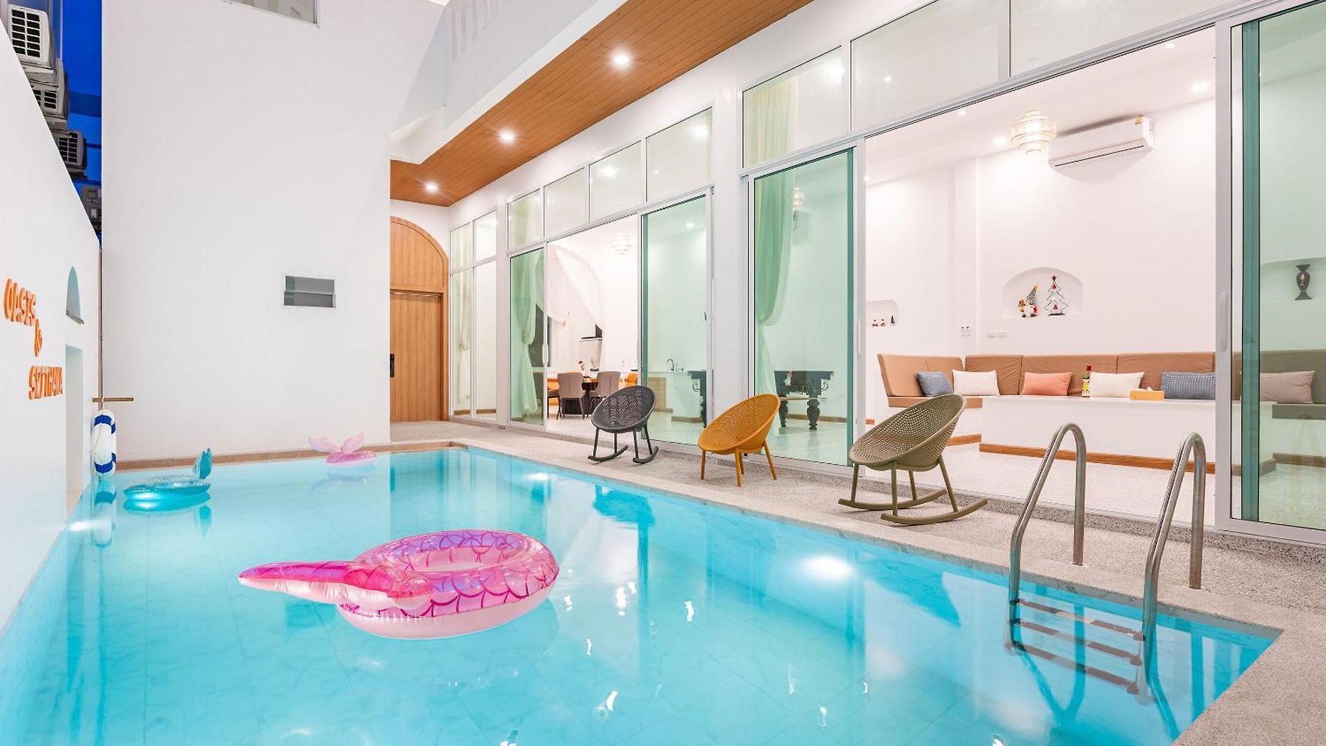 Walking Street 5 Bedroom 7bath Ktv Swimming Pool วิลล่า *