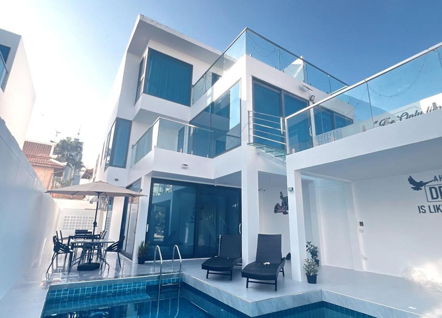 Modern Pool 5 Minutes To Walking Street & บ้านพัก *