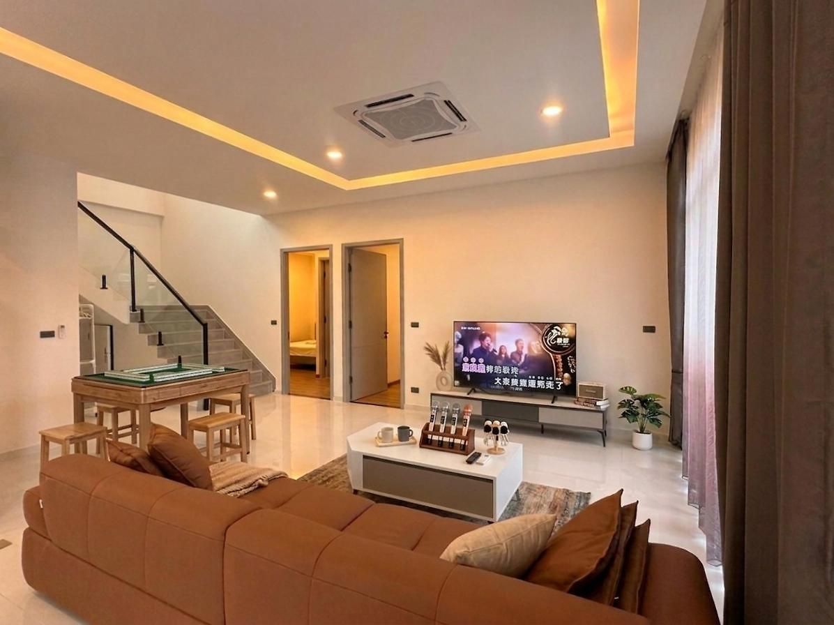 วิลล่า Amarin - Huge 7 Bedroom Private Pool House In Next To Walking Street Pattaya