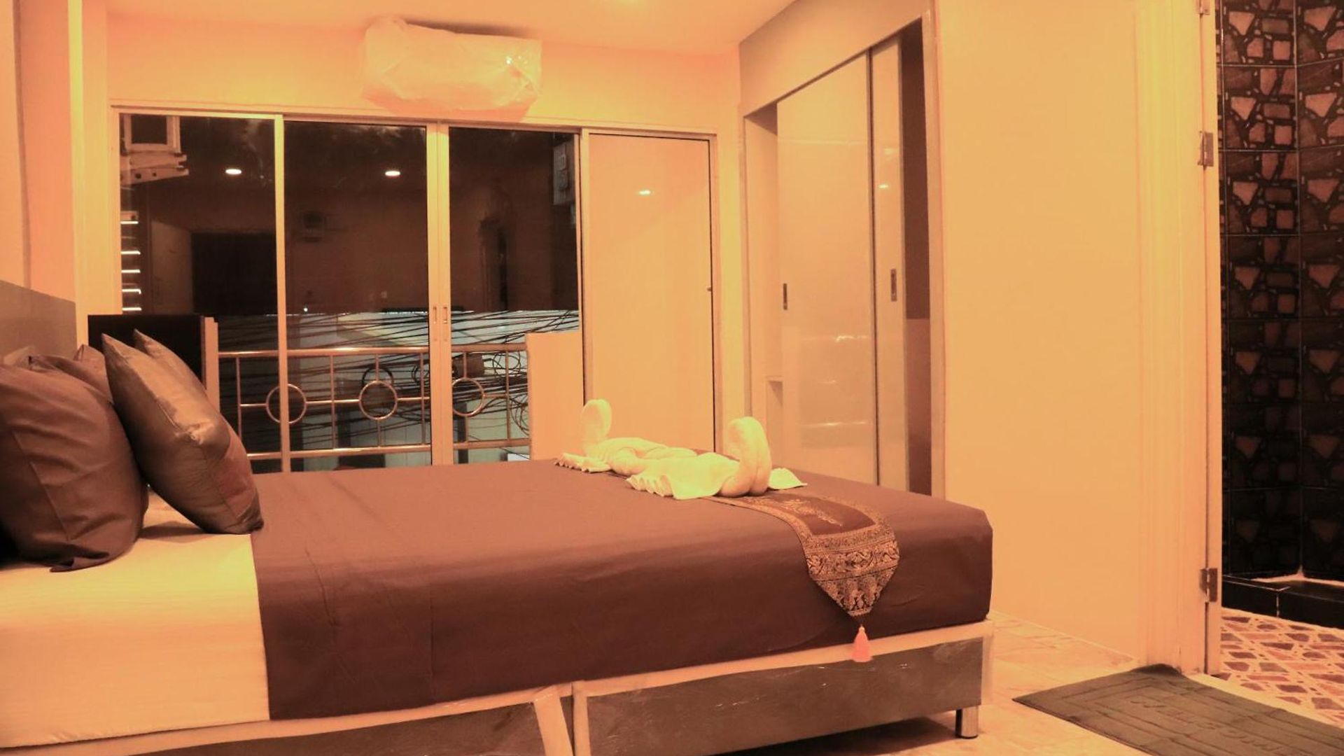 Galaxy Inn, Pattaya