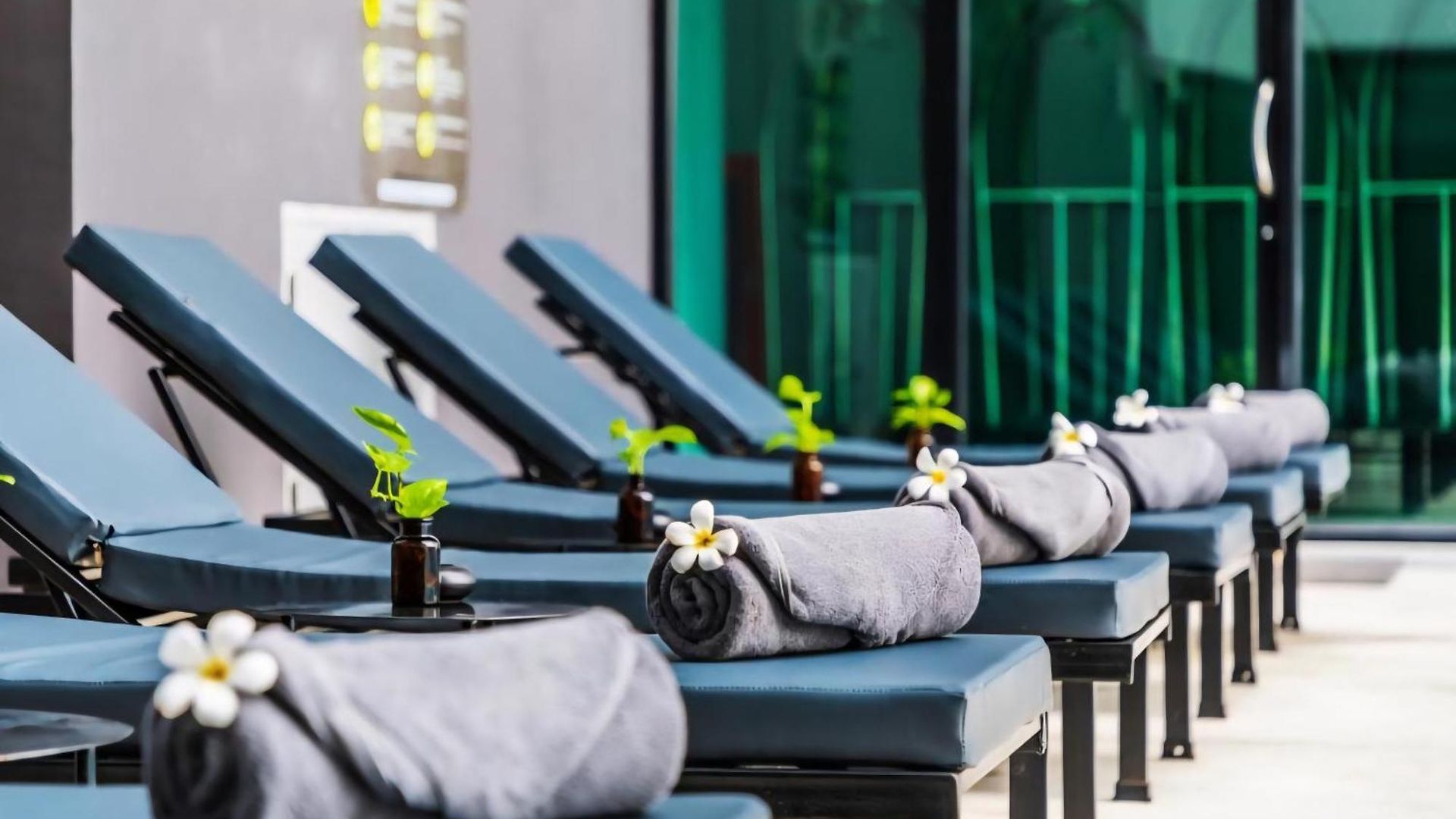 อพาร์ตโฮเทล Therizinpattaya