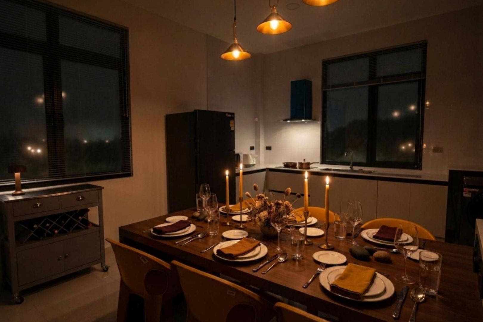Amarin - Huge 7 Bedroom Private Pool House In Next To Walking Street วิลล่า