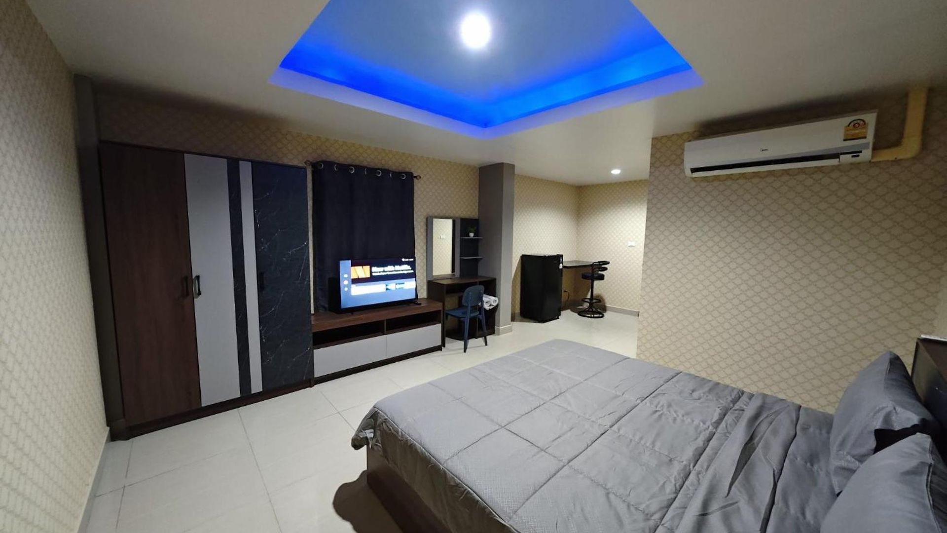 Blue * Pattaya
