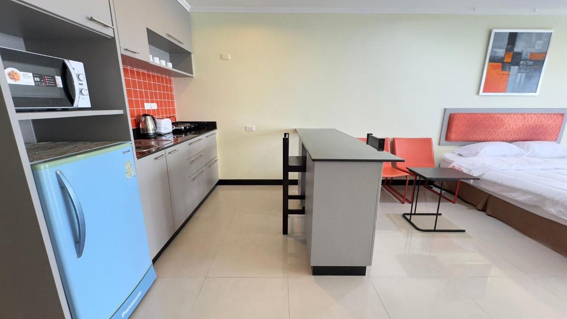Large Pool-view With Balcony - Tw Platinum Suites, Jomtien Holiday home *