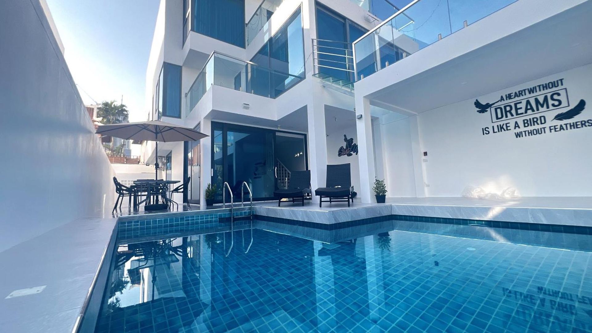Modern Pool 5 Minutes To Walking Street & บ้านพัก