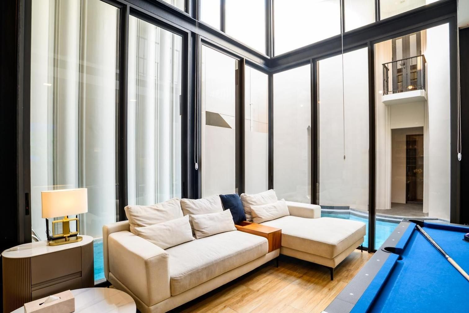 Modern 4br Pool In Good Location วิลล่า Pattaya