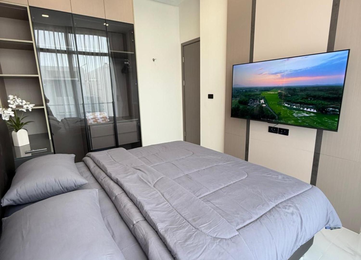 La Richie - Luxury Townhouse In A Comfortable Area