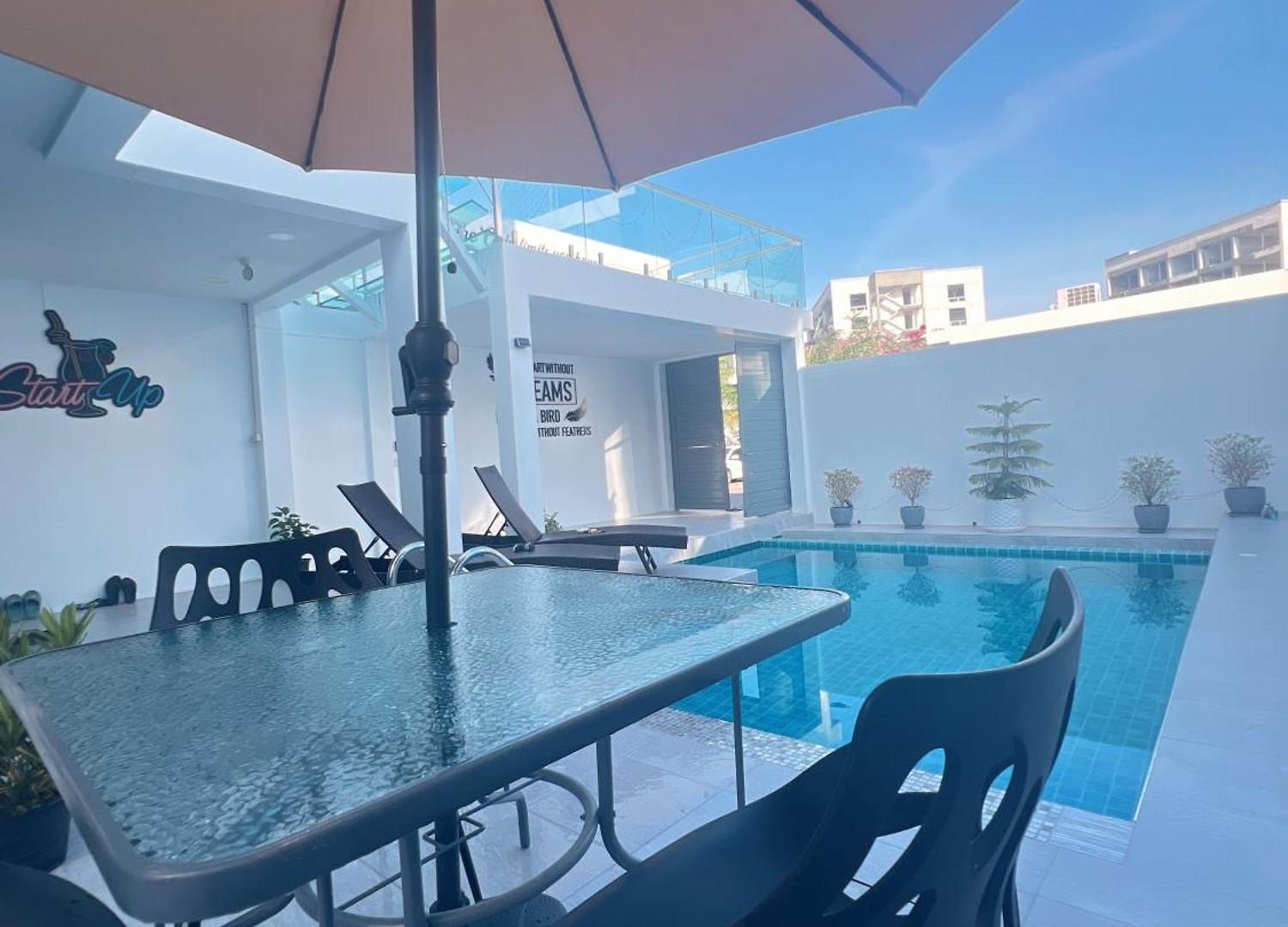 Modern Pool 5 Minutes To Walking Street & บ้านพัก