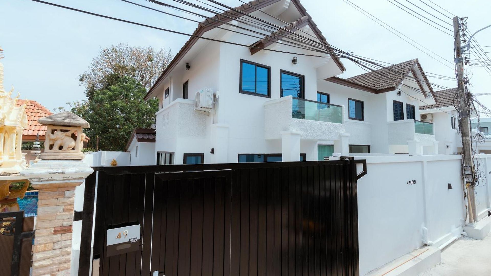 วิลล่า 49spvilla 近步行街中天海滩别墅 *