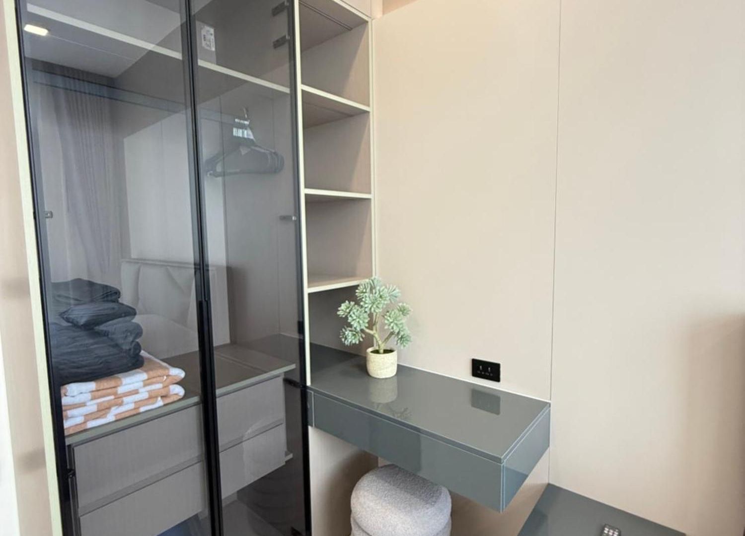 La Richie - Luxury Townhouse In A Comfortable Area *