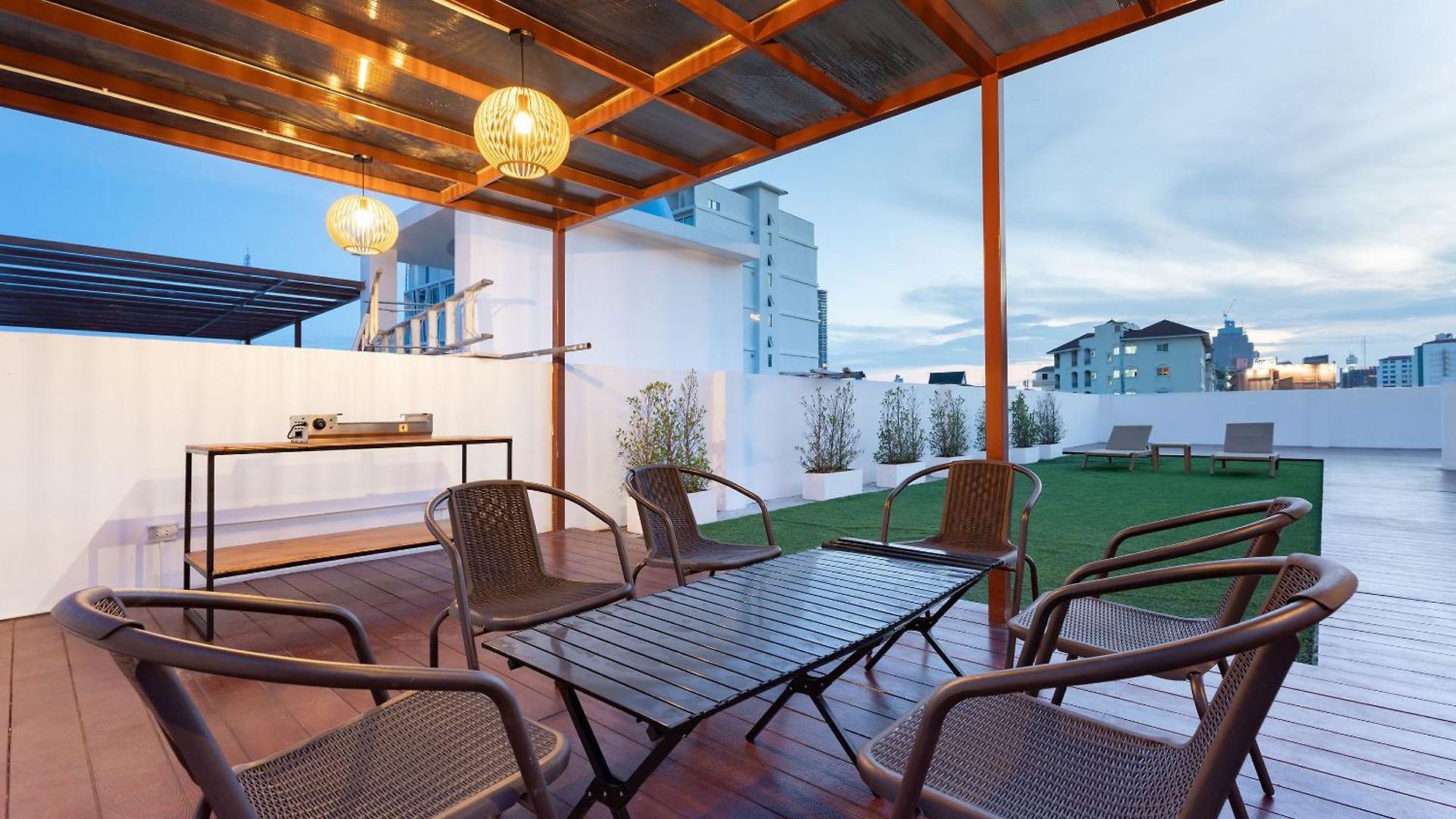Walking Street 5 Bedroom 7bath Ktv Swimming Pool * Pattaya