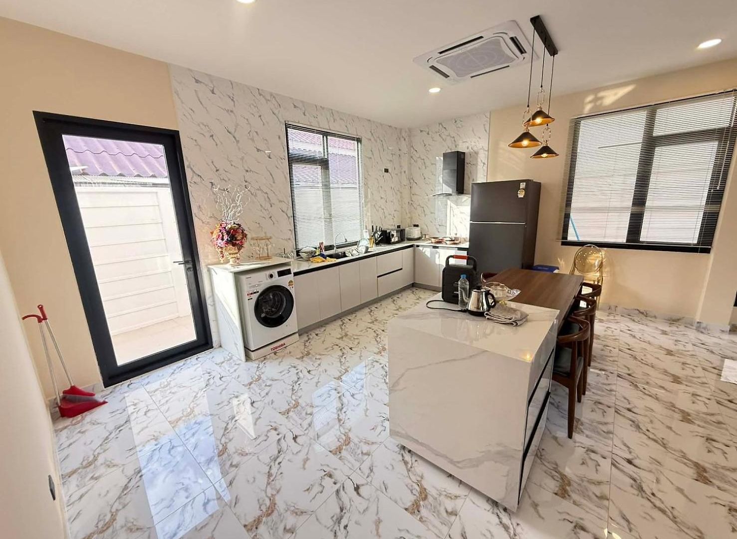 วิลล่า Chantara - Private Pool & Luxury House 7br