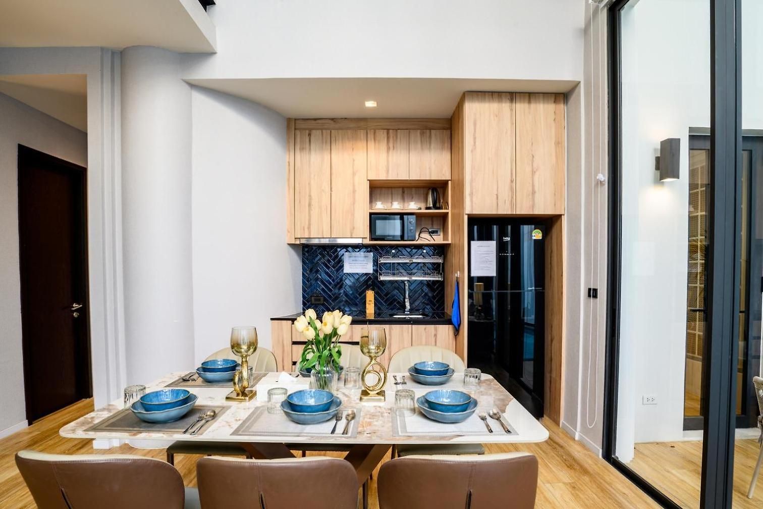 Modern 4br Pool In Good Location