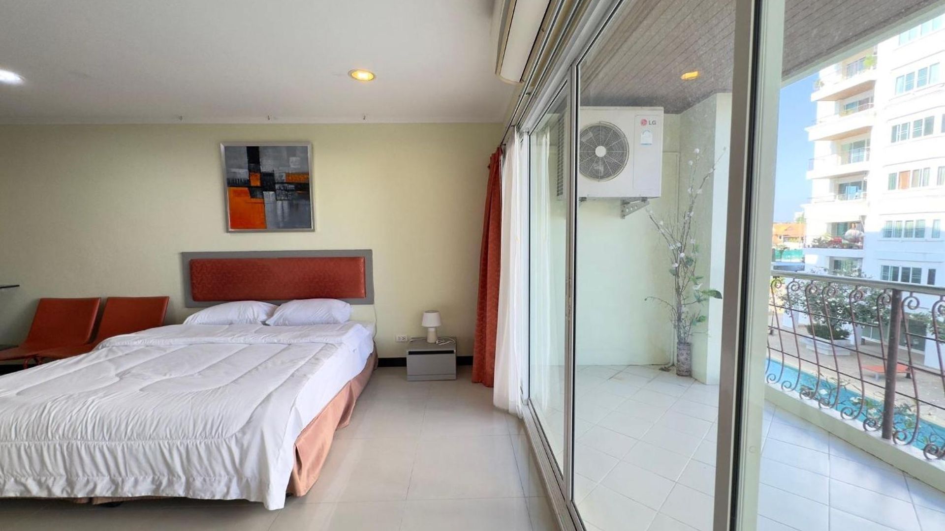 Holiday home Large Pool-view With Balcony - Tw Platinum Suites, Jomtien Pattaya