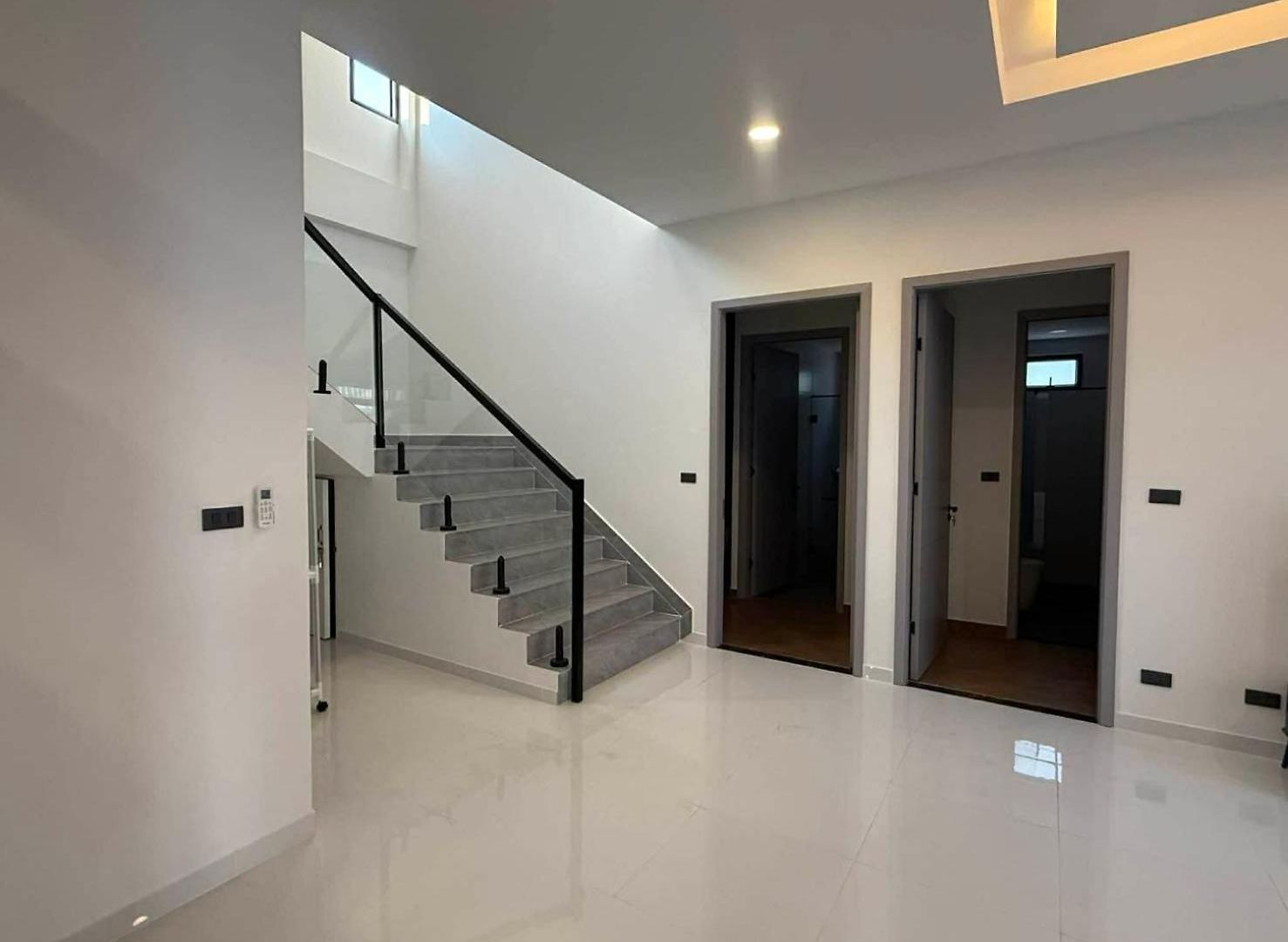 Amarin - Huge 7 Bedroom Private Pool House In Next To Walking Street วิลล่า Pattaya