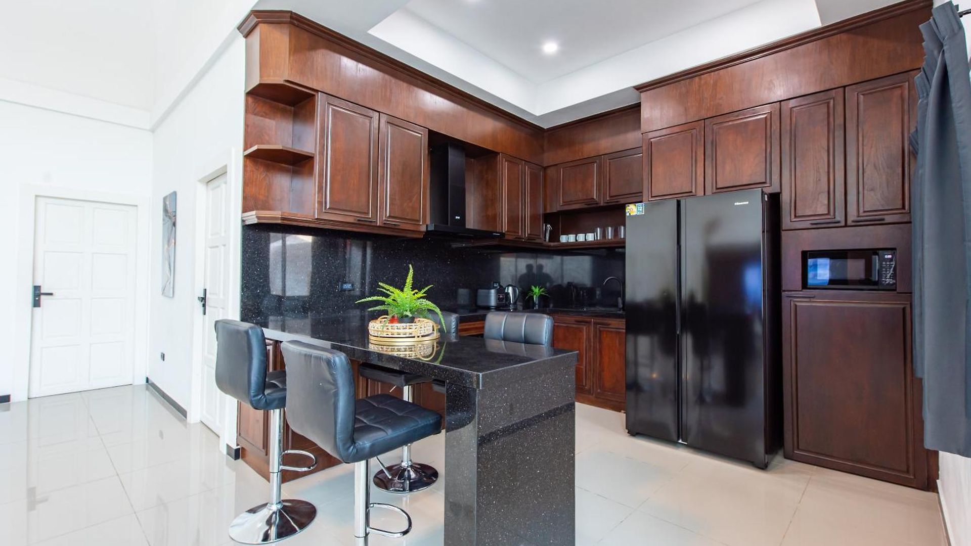Lagoon Breeze 4br Pool Near Walking Street วิลล่า