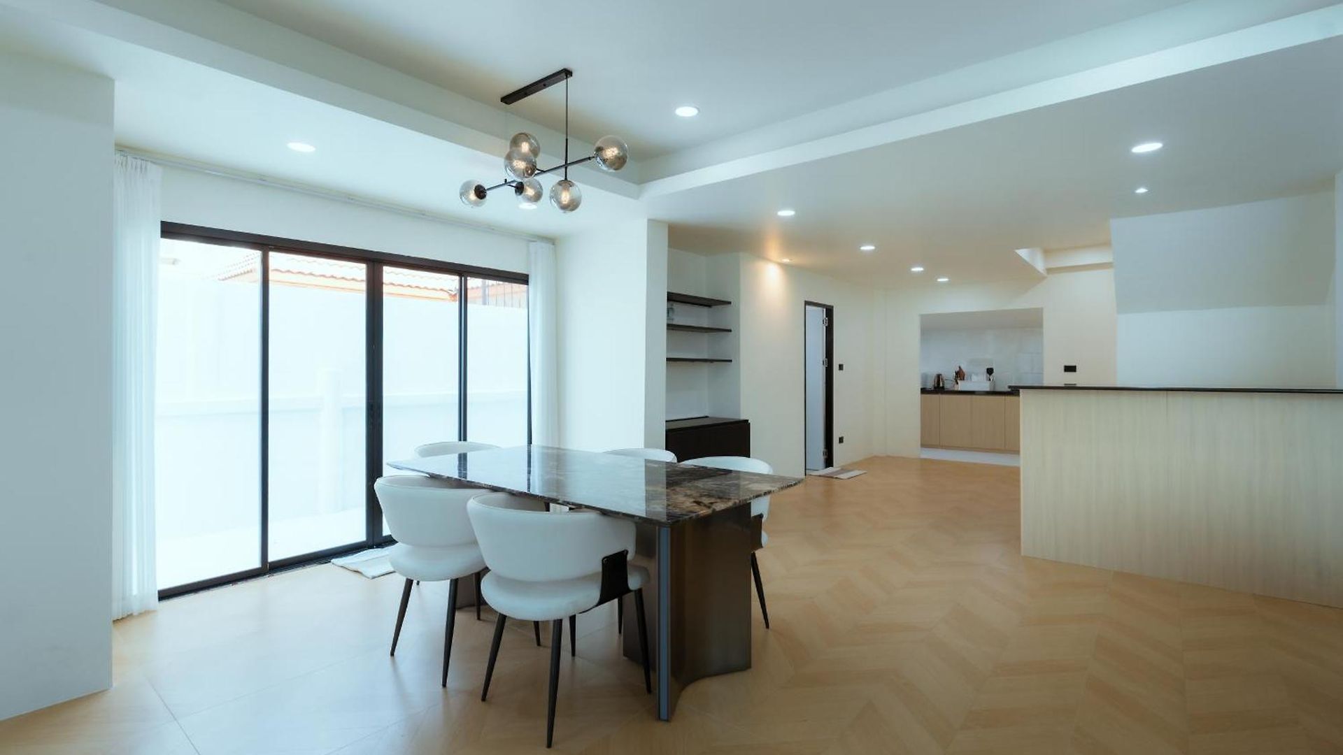 วิลล่า 49spvilla 近步行街中天海滩别墅 *