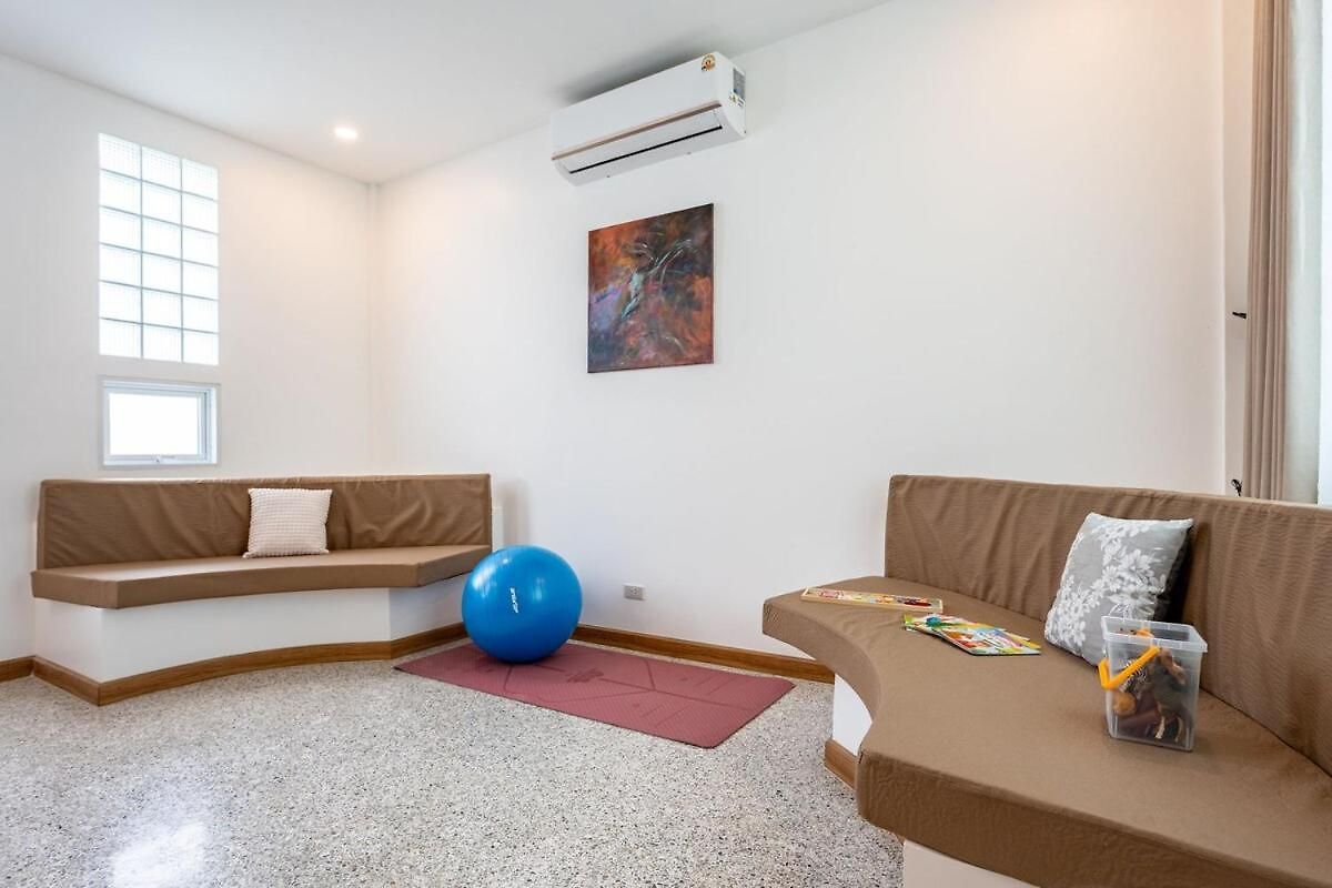 วิลล่า Location 5br Pool Downtown