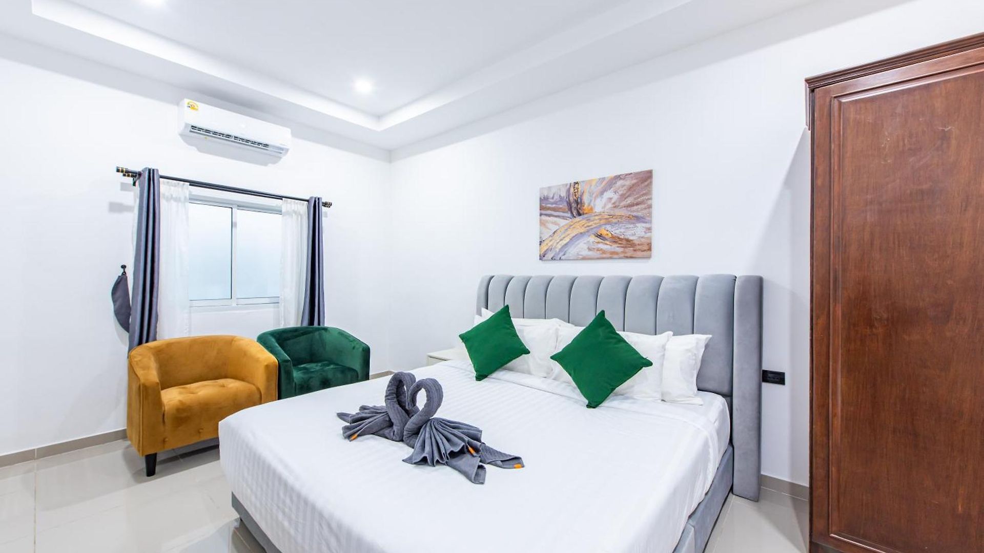 Lagoon Breeze 4br Pool Near Walking Street Pattaya