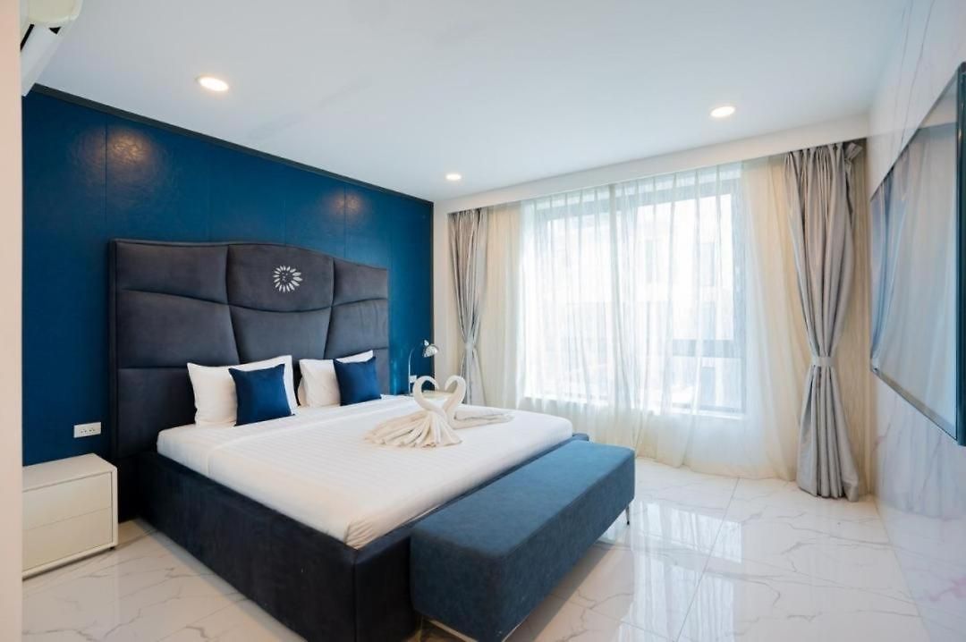My Galaxy Pool 16br Near Jomtien
