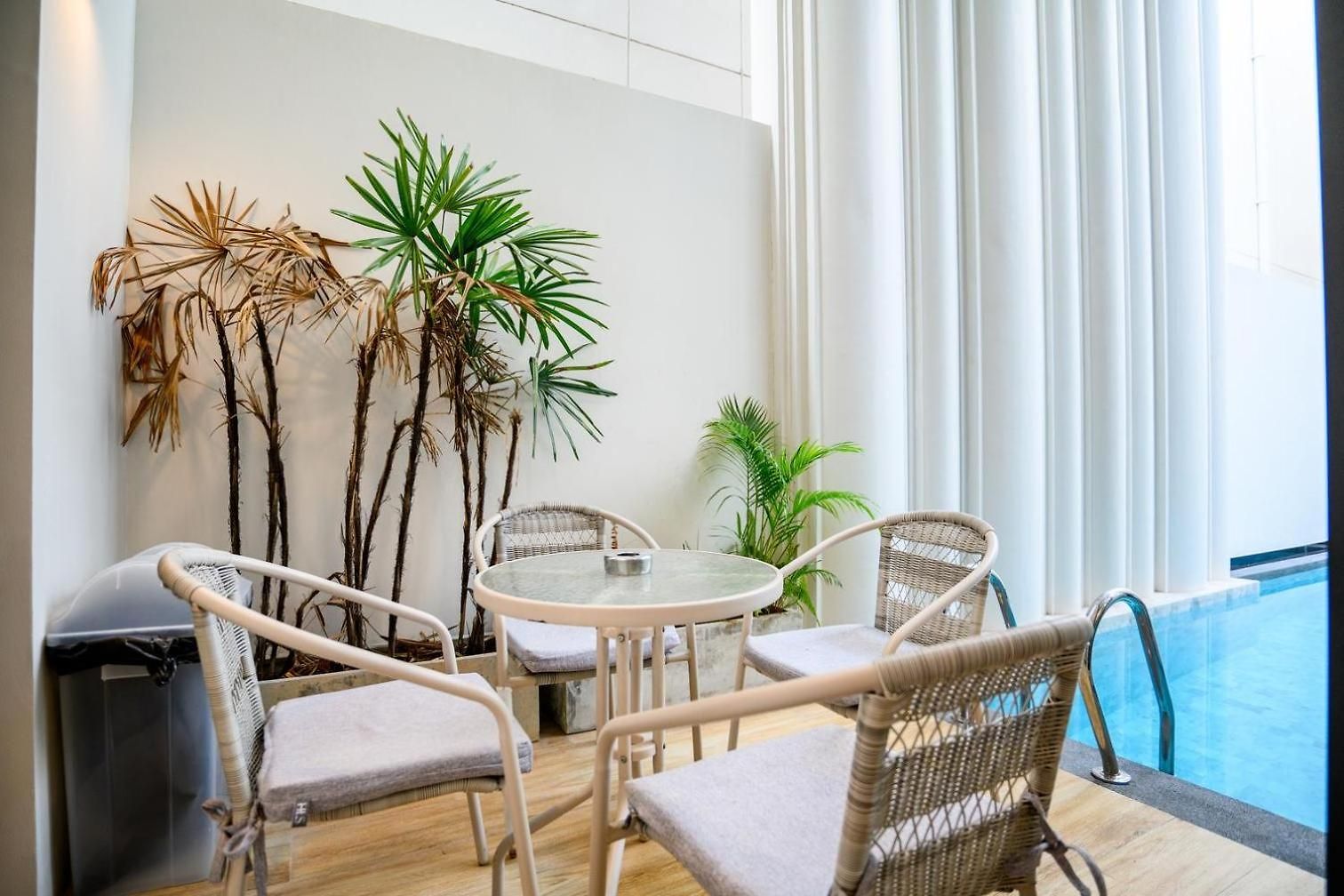 Modern 4br Pool In Good Location วิลล่า *