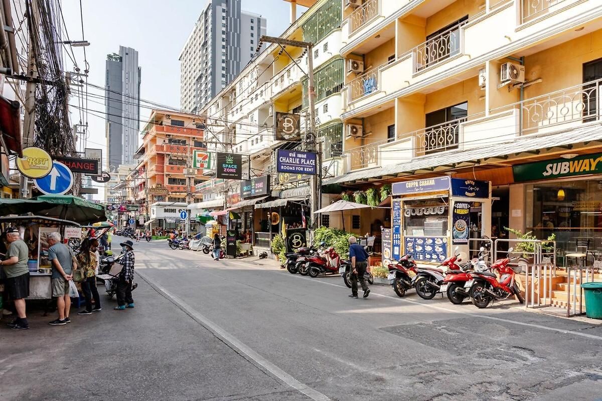 Location 5br Pool Downtown วิลล่า Pattaya