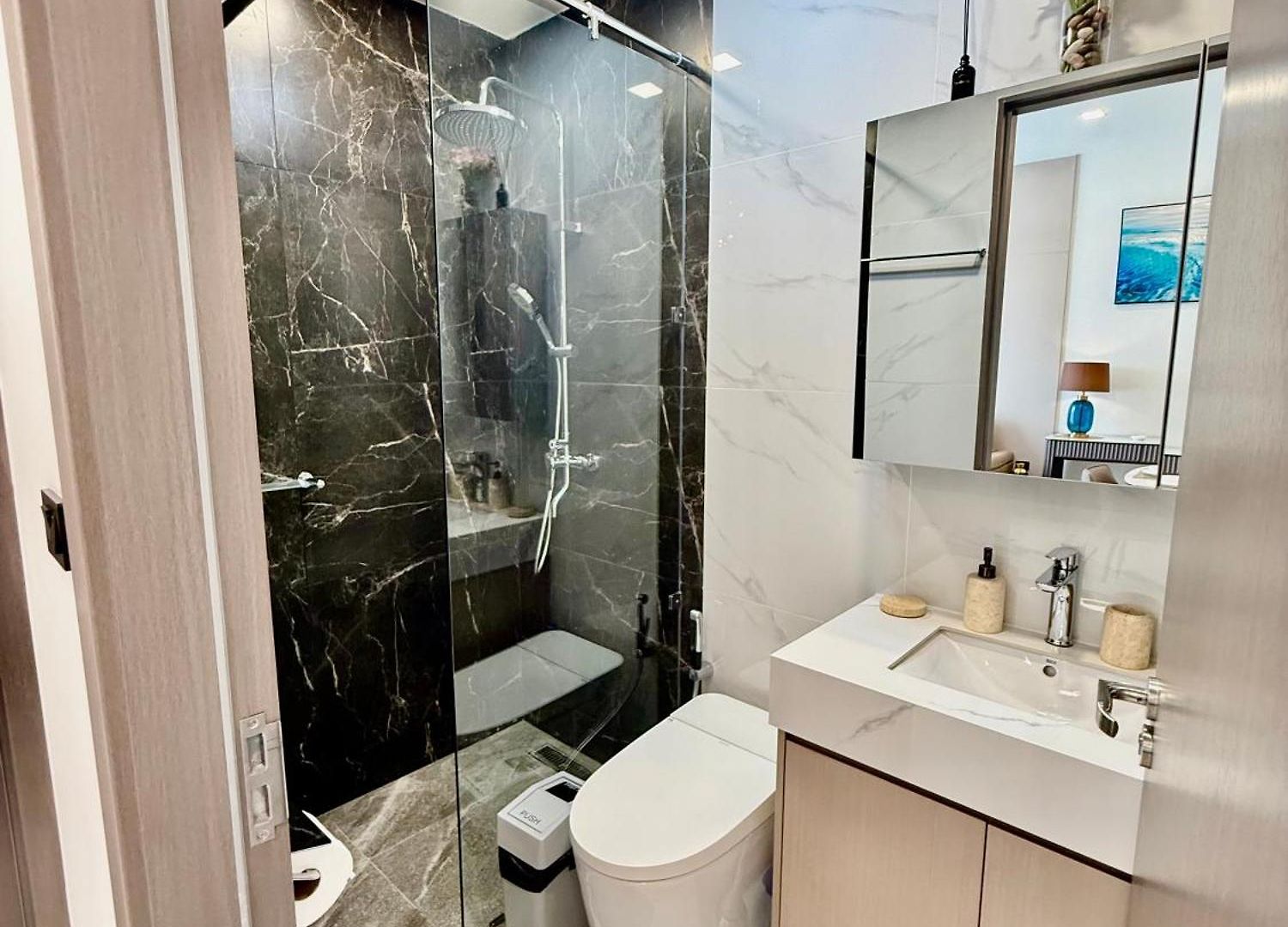 La Richie - Luxury Townhouse In A Comfortable Area