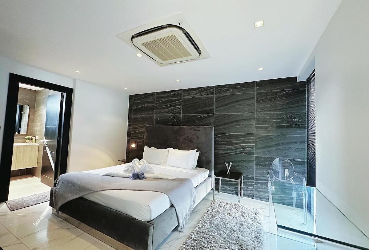1600m Nearly Walkstreet Elevator Pattaya