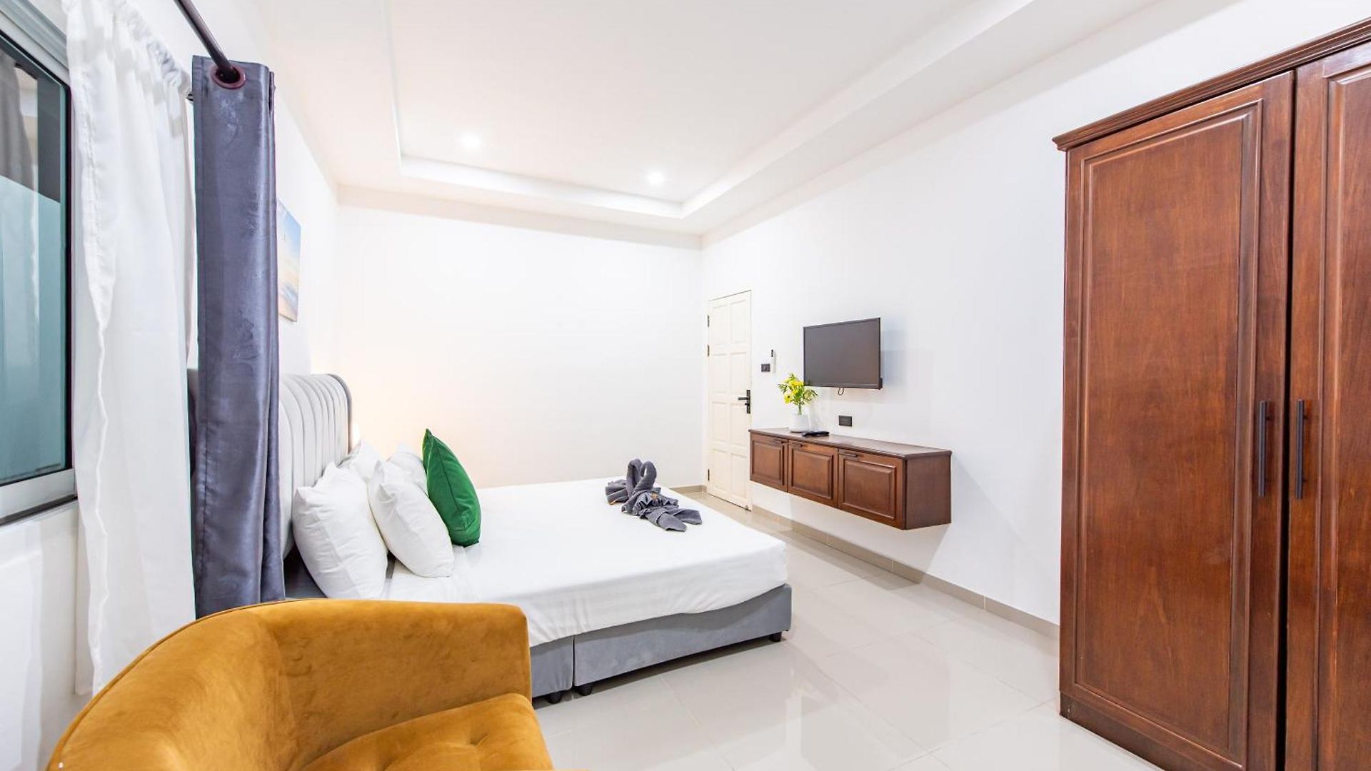 Lagoon Breeze 4br Pool Near Walking Street วิลล่า Pattaya