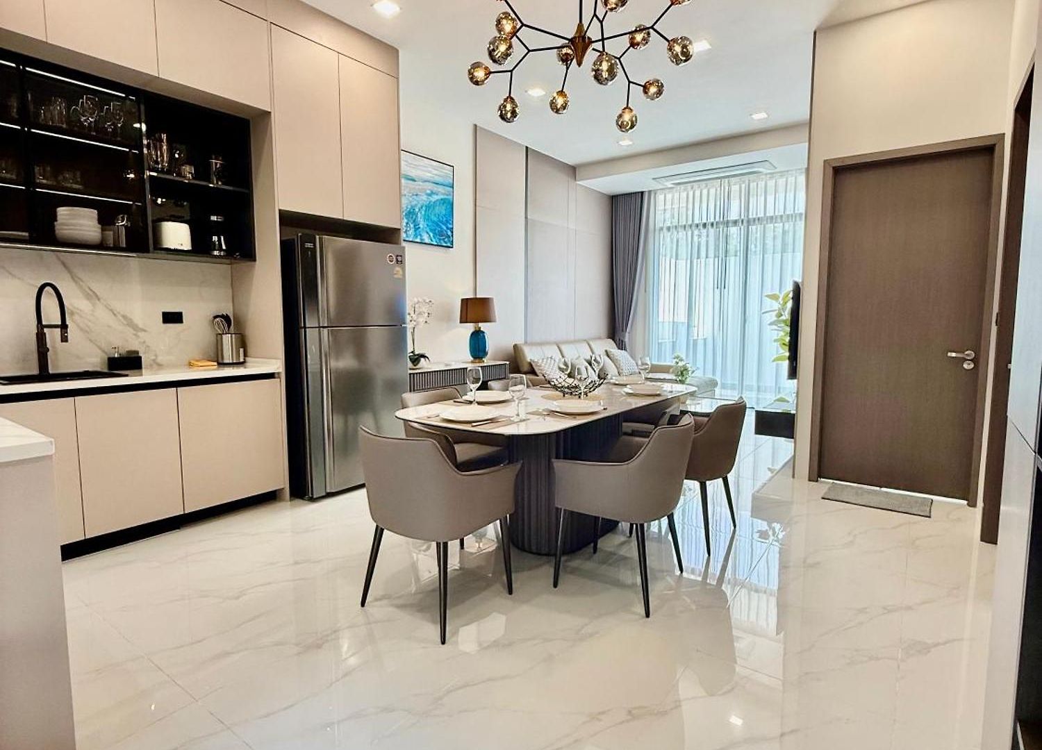 La Richie - Luxury Townhouse In A Comfortable Area *