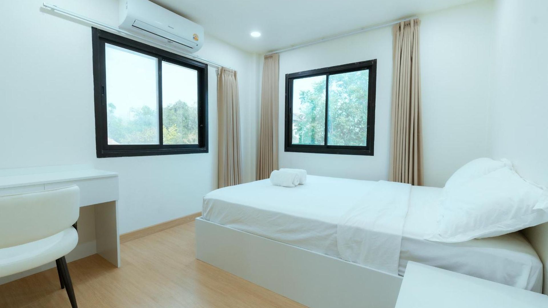 49spvilla 近步行街中天海滩别墅 Pattaya