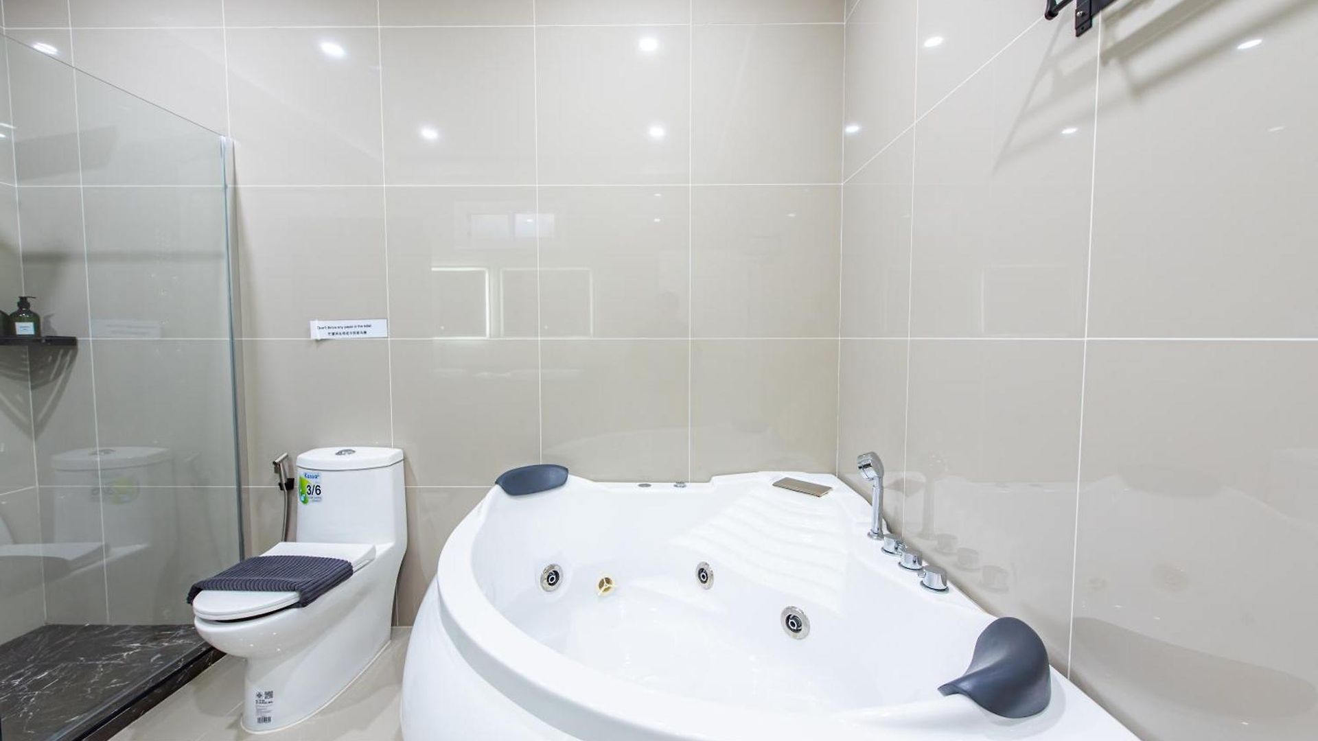 วิลล่า Lagoon Breeze 4br Pool Near Walking Street