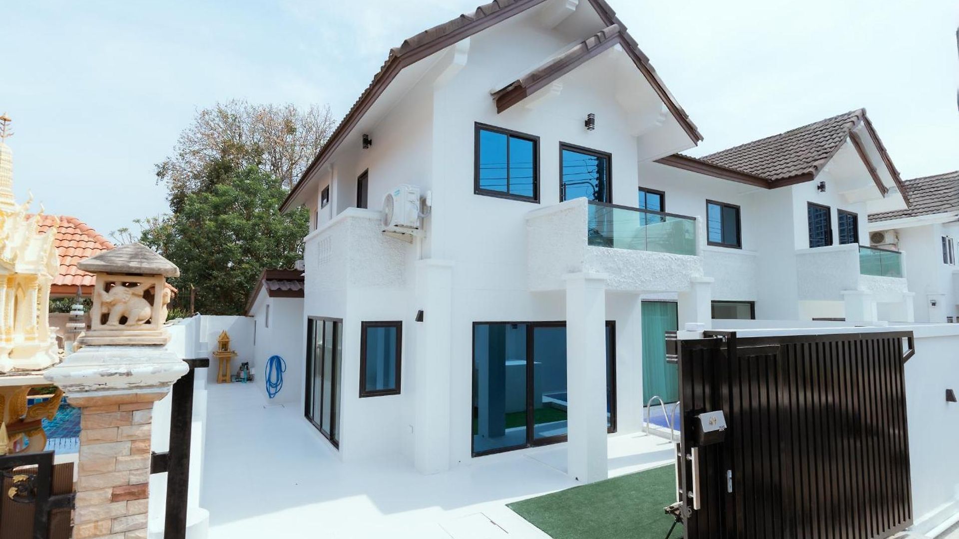 49spvilla 近步行街中天海滩别墅 * Pattaya