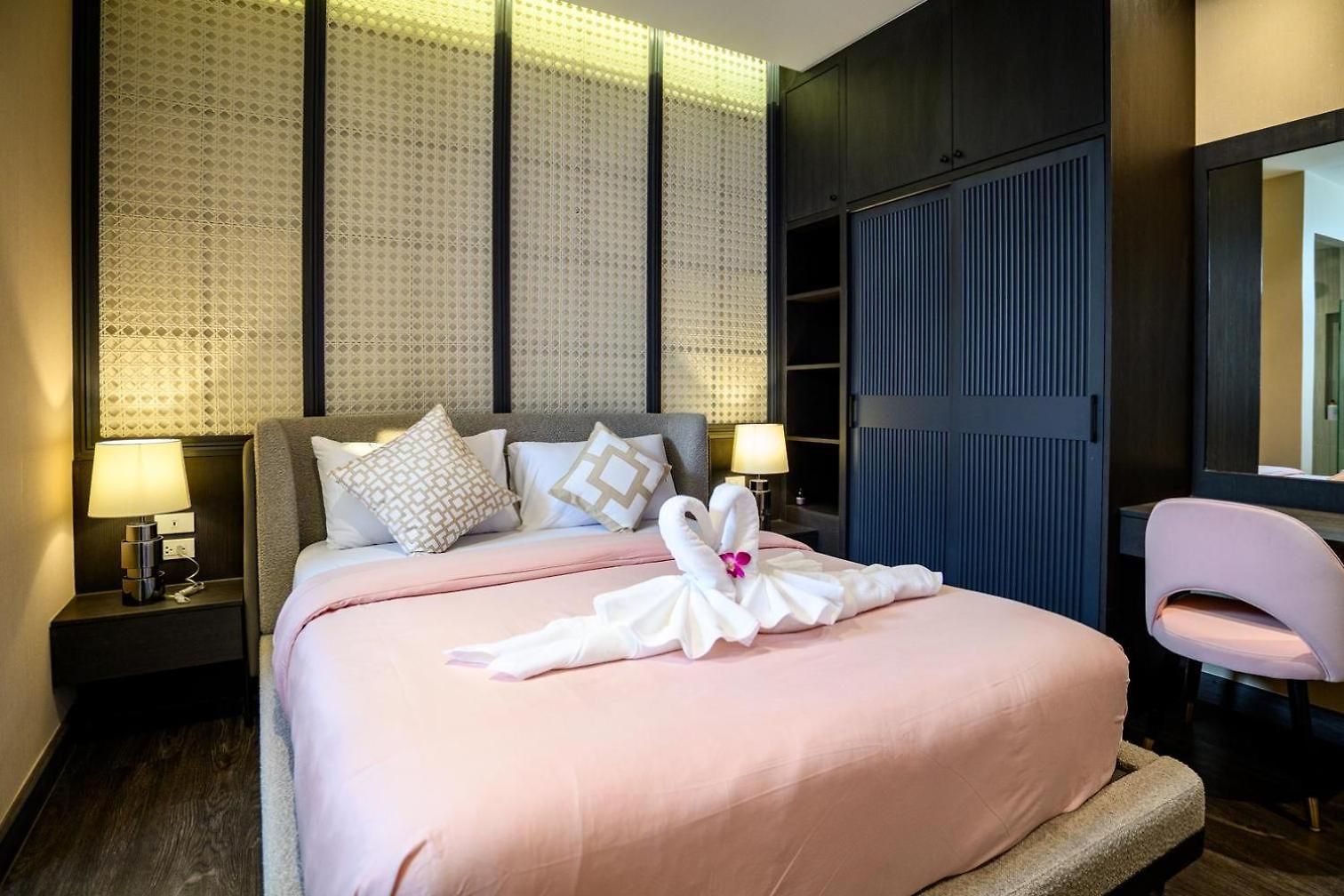 Modern 4br Pool In Good Location วิลล่า *
