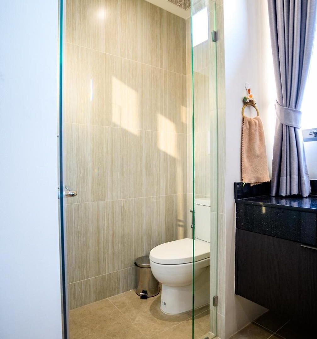 Modern 4br Pool In Good Location Pattaya