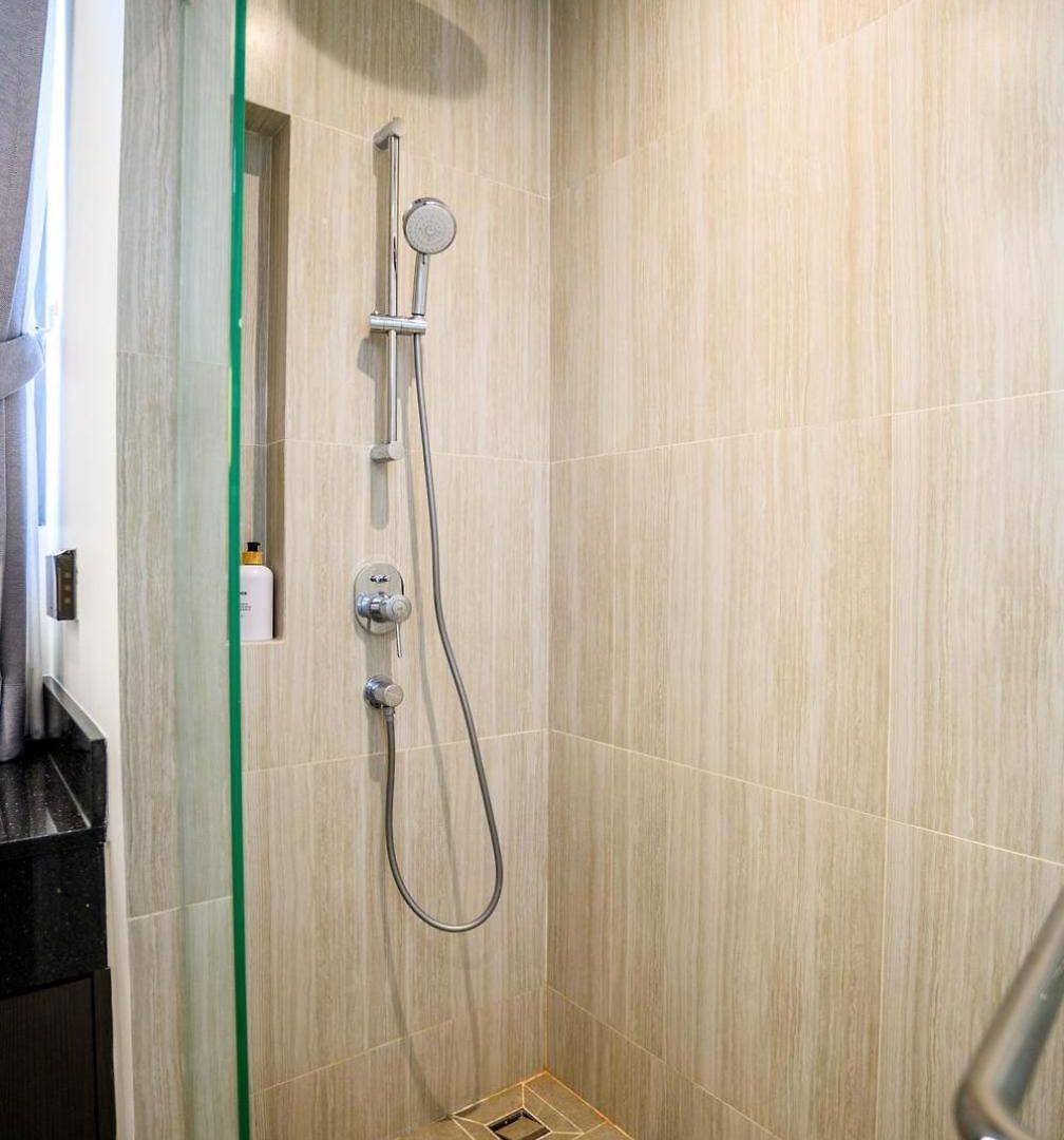 Modern 4br Pool In Good Location Pattaya