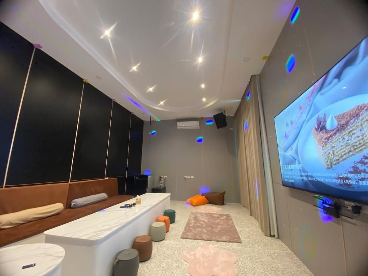 วิลล่า Location 5br Pool Downtown