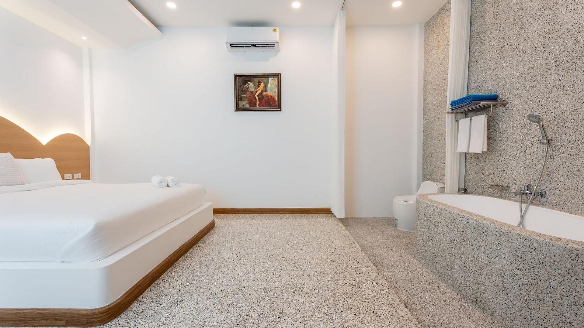 Walking Street 5 Bedroom 7bath Ktv Swimming Pool Pattaya