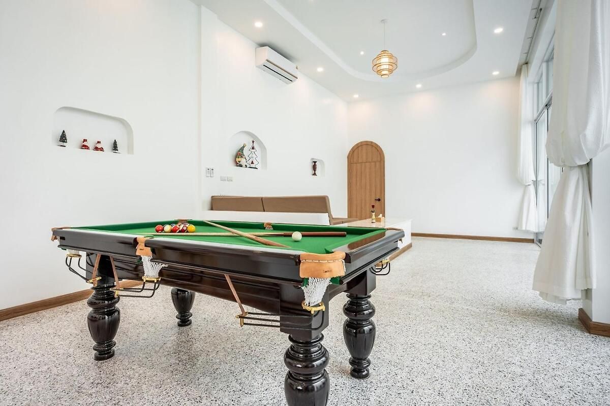 Location 5br Pool Downtown วิลล่า Pattaya