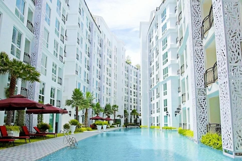 Garden Lagoon Pool With Balcony Pattaya
