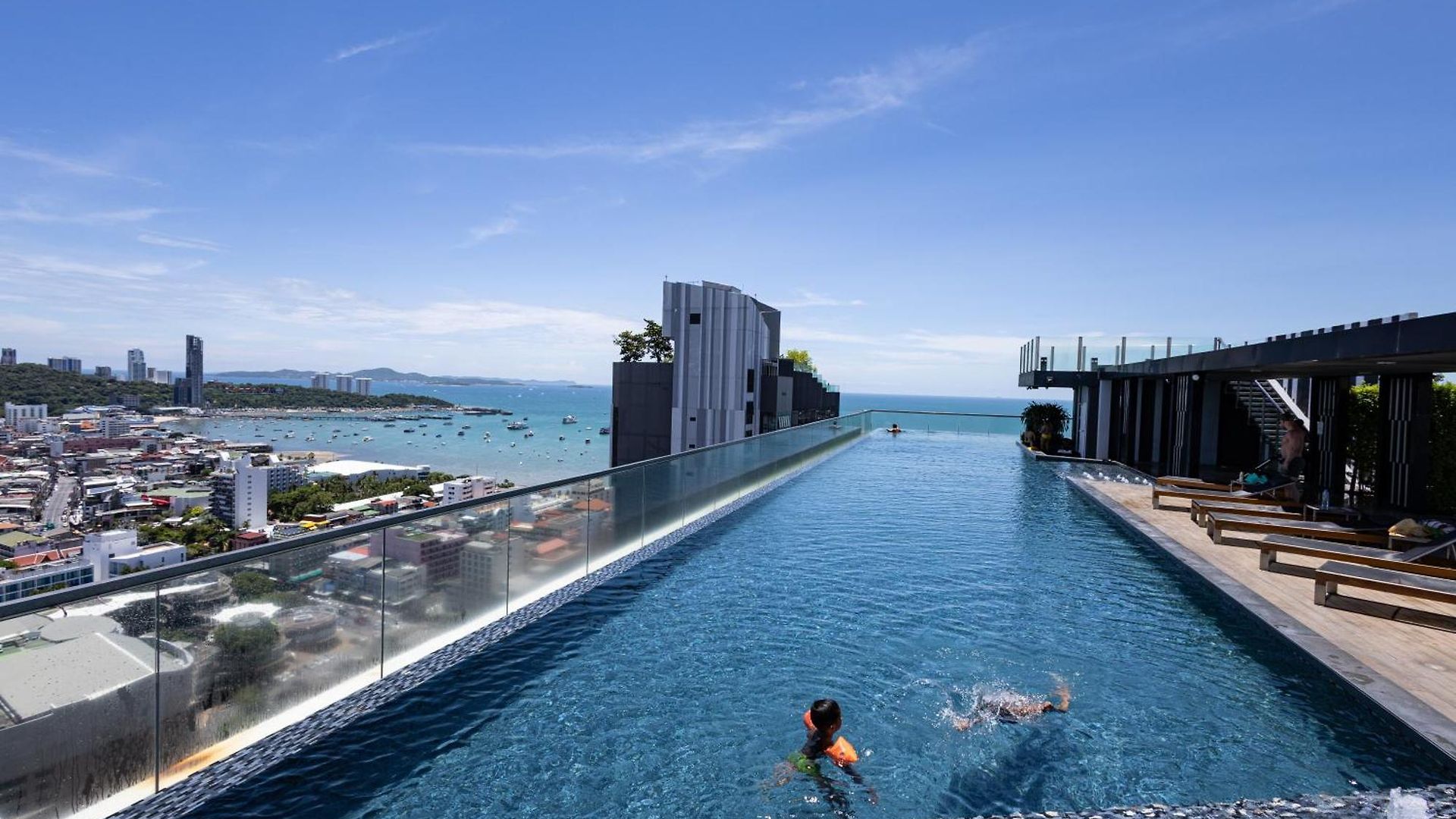 The Base Chill # View * Pattaya